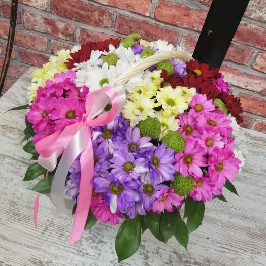 Basket of chrysanthemums "Variegated Daisies"