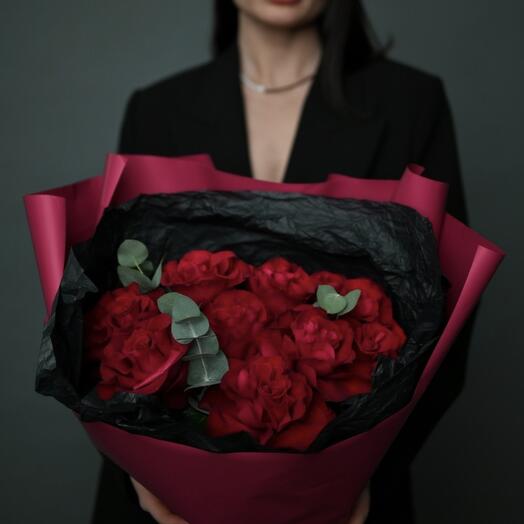 Bouquet with French roses and eucalyptus