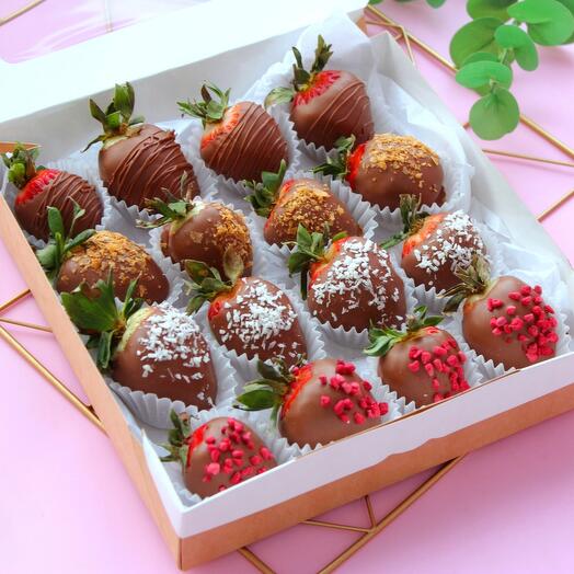 Клубника в шоколаде 16 ш