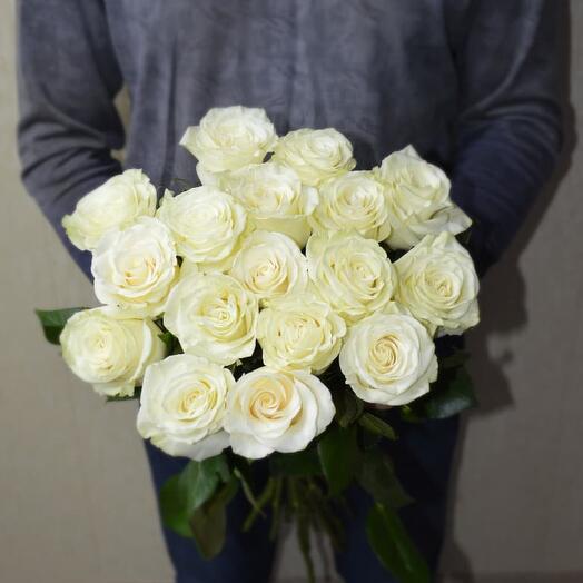 Роза белая 17 шт