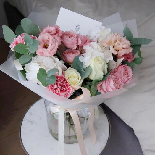 Flower bouquet «Pink and white»