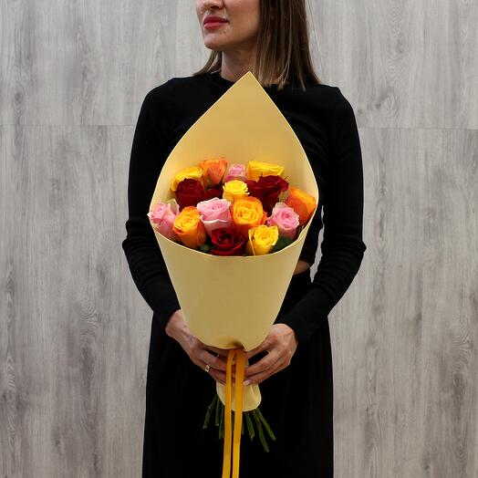 15 bright colorful roses 40 cm