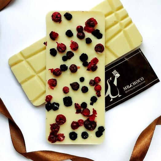 Шоколад белый брусника, черника