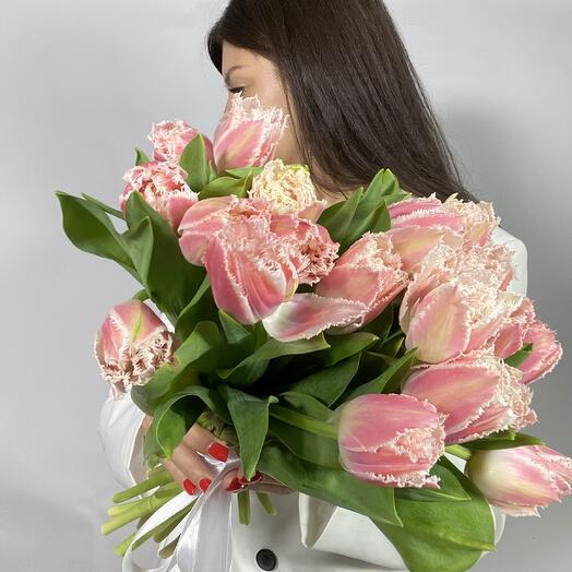 Peony-shaped tulips