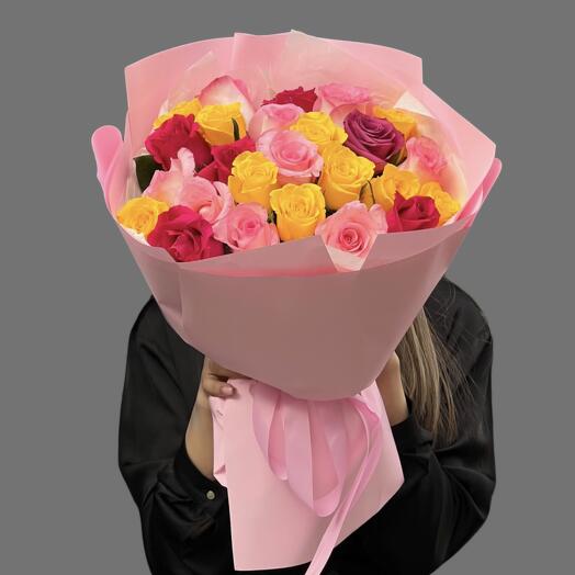Букет из 25 микс роз