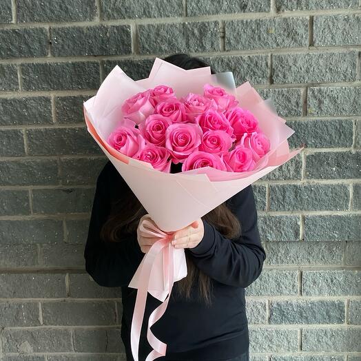 Ramo de 15 rosas Rosadas por paquete