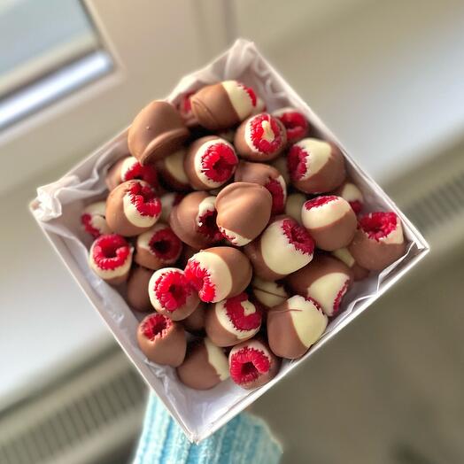 Chocolate-covered raspberries 500 grams