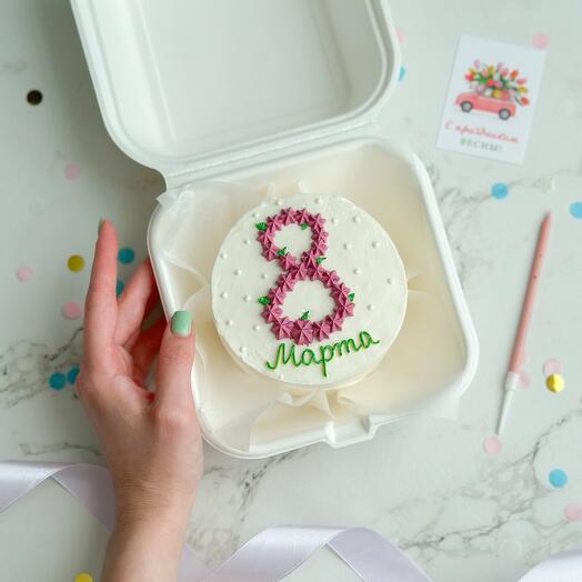 Бенто 8 марта с цифрой 8 из цветов