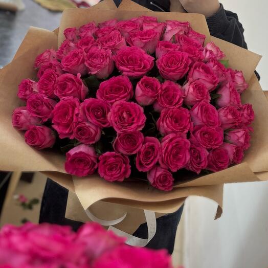 51 роза pink в крафте