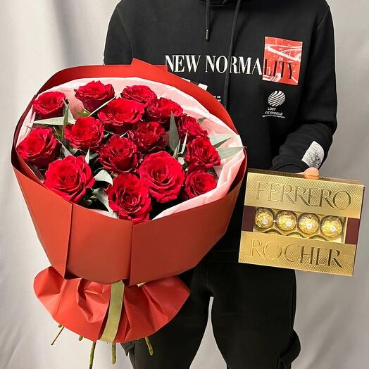 Букет красных роз на 14 февраля «алые розы и Ферреро»