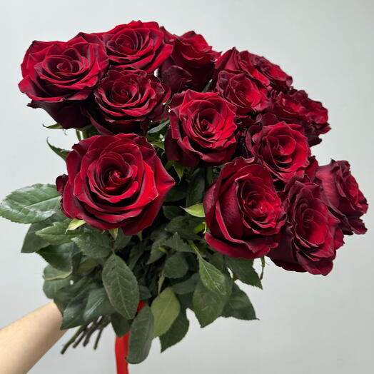 Моно из 15 красных роз