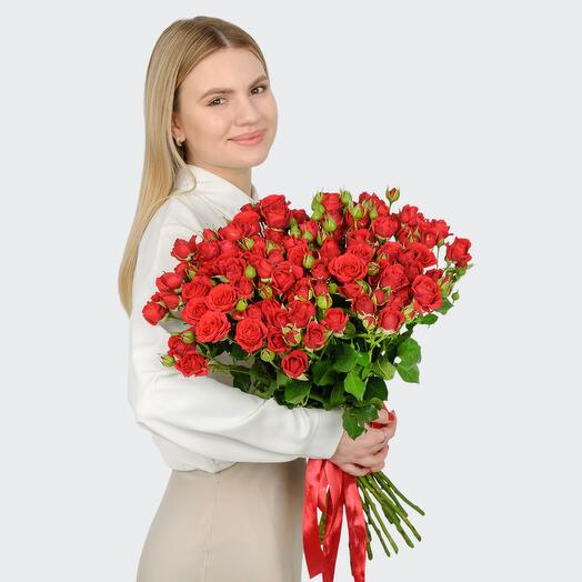 Букет из 19-ти кустовых роз Мирабель