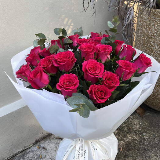 Bouquet of 19 roses