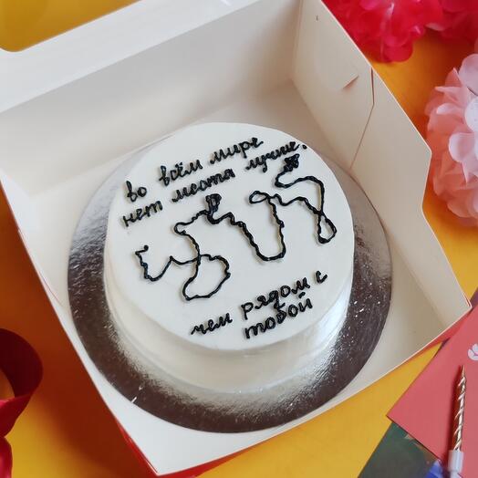 A bento cake for a loved one with a romantic inscription