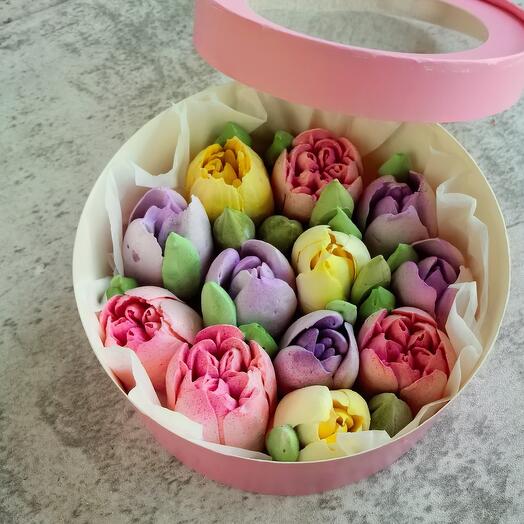 Marshmallow tulips in a hatbox