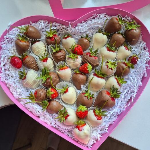 Клубника в шоколаде "Клубничный поцелуй"