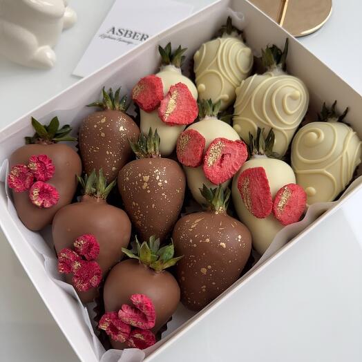 Клубника в шоколаде (12-15 ягод)