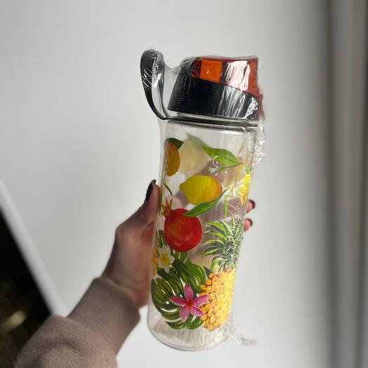 Бутылка с рисунком фрукты