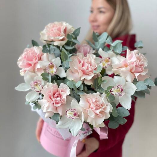 Французская роза и нежные орхидеи в коробке🥰