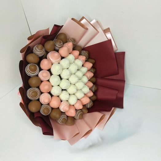 Букет 61 клубника в шоколаде арт. 3941