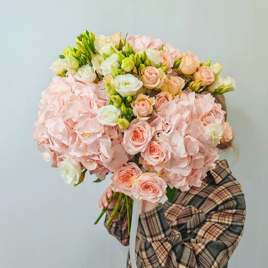 Милая гортензия кустовые розы эустома