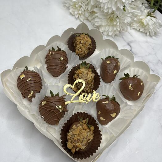 Клубника в шоколаде 9шт love -для влюбленных