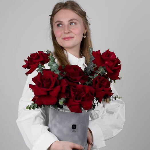 9 Ажурных роз