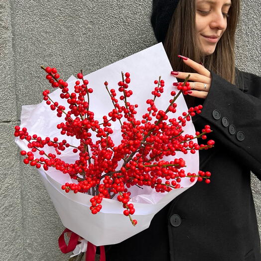 Моно букет «Илекс» в коробке: илекс красный 5 шт