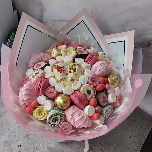 Букет из зефира, мармелада, шоколада