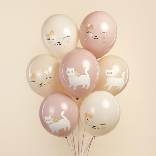 Милая кошечка
