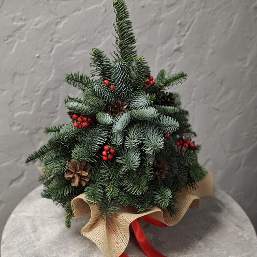 Ёлочка декоративная с натуральным декором