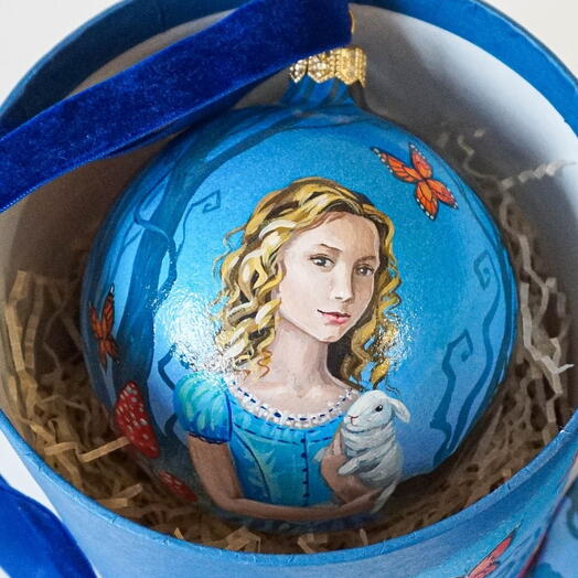 Эксклюзивный ёлочный шар с ручной росписью "Алиса в стране чудес", стекло