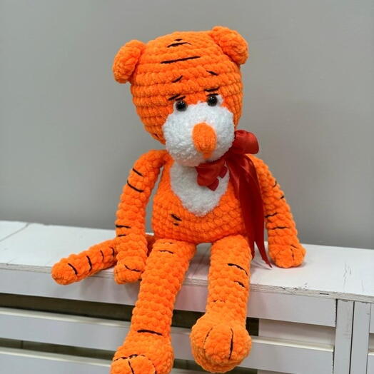 Вязанный тигренок