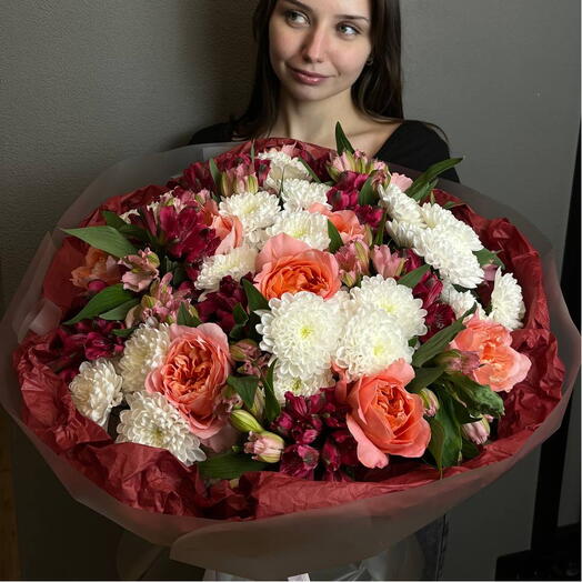 Букет Precious Adoration 8102