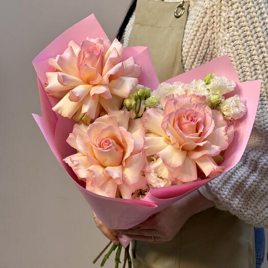 Дуо-букет «Розы + эустома» розовый