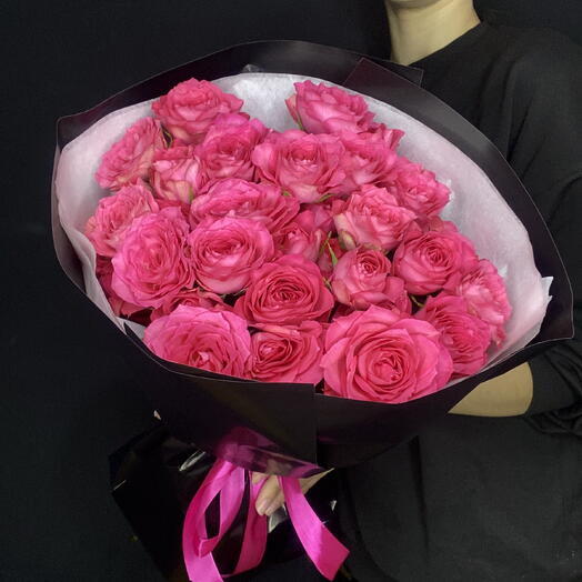 Dark petals | Kenya rose