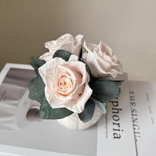 Композиция мини из трех стабилизированнных роз