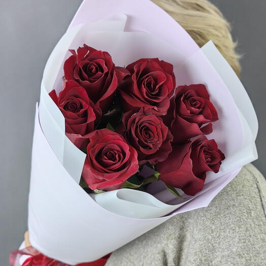 Bouquet of 7 red roses