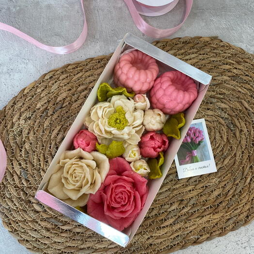 Коробочка с зефирными цветами