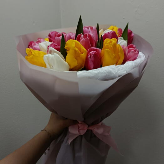 Букет микс тюльпаны