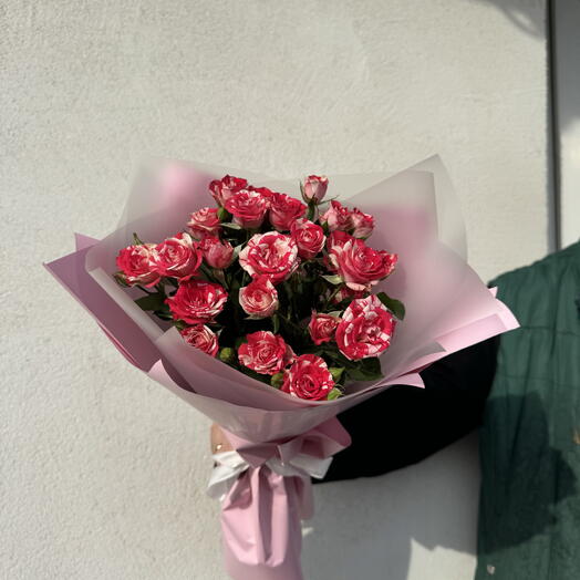 Букет из кустовых роз 💕