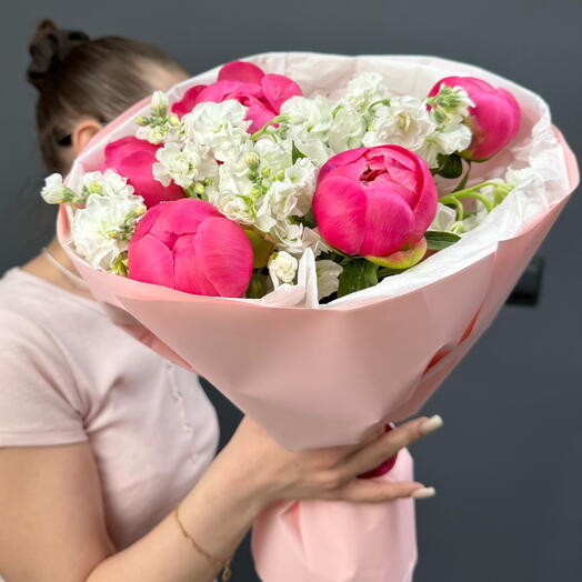 Букет пионы и Матиолла