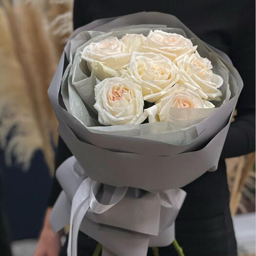 Букет роз White Ohara 7