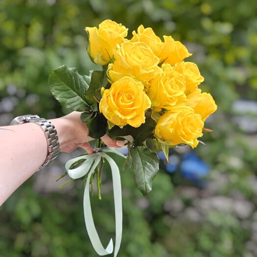 Жёлтые розы, чтобы поднять настроение, 11 роз