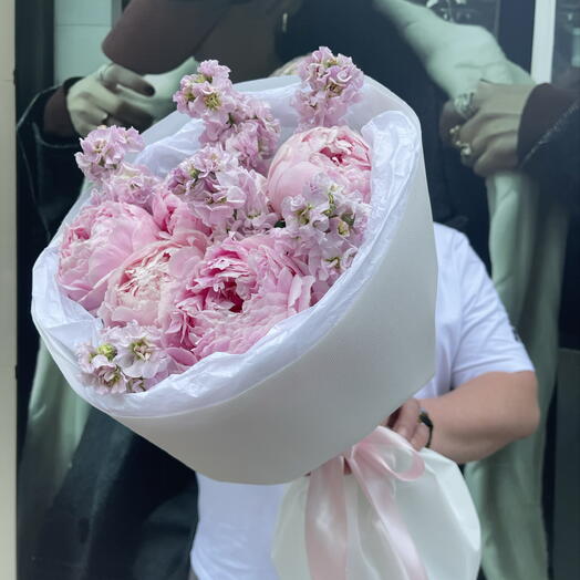 Букет Пионы и Маттиола подарок для любимой💕