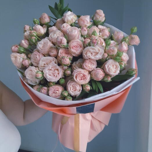 11 Roses spray