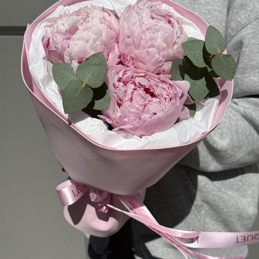Нежные пионы💕 с эвкалиптом💕 3 шт