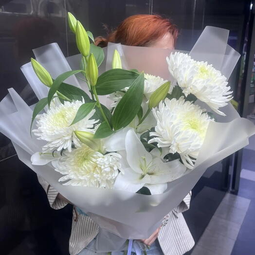 Лилия и хризантема
