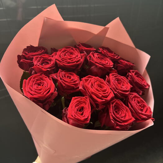 Красных роз букет 💐 15 шт