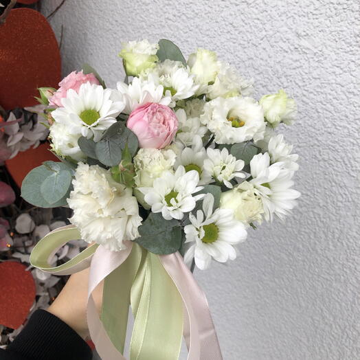 Красивый стаканчик-комплимент Bloom room, хризантема, эустома, Роза, эвкалипт 🤍👌🏻